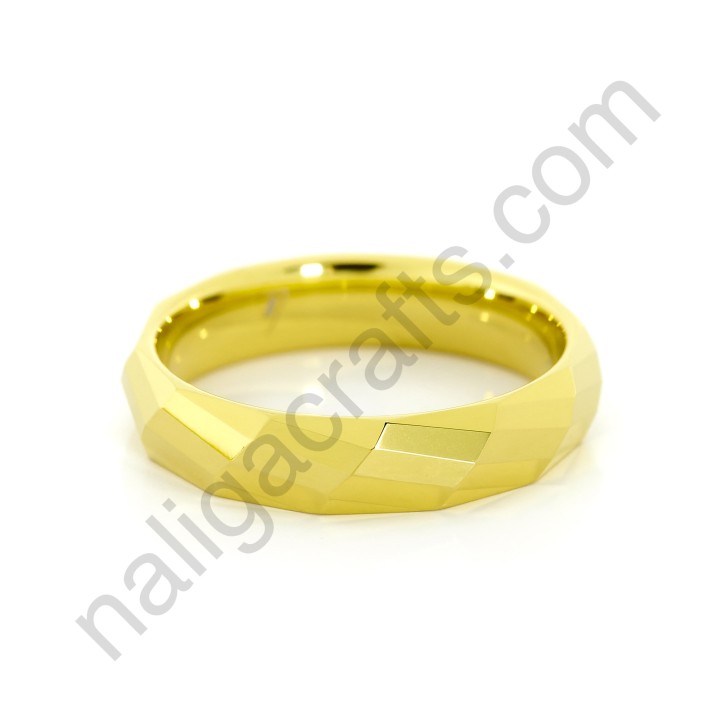 แหวนทังสเตนคาร์ไบด์สีทอง ลายเหลี่ยมเพชร (4มม.)