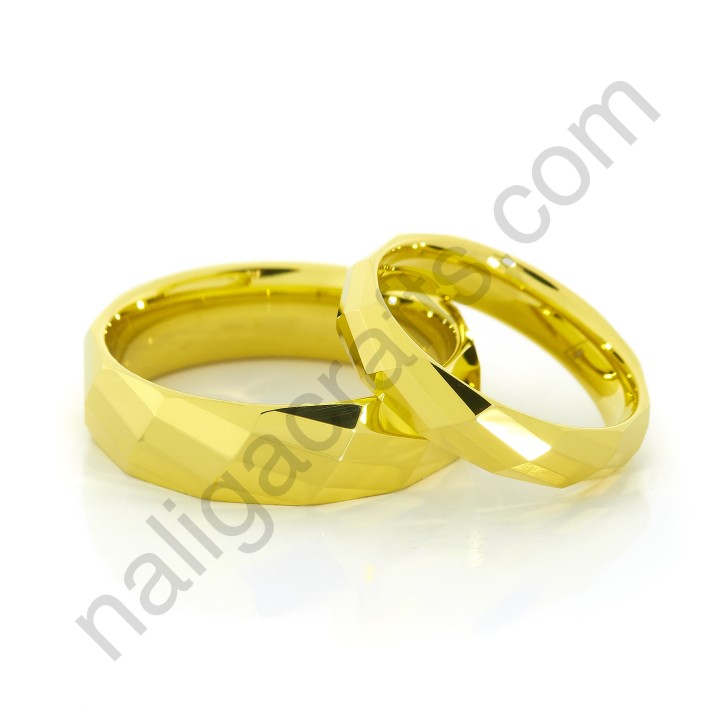 แหวนคู่ ทังสเตนคาร์ไบด์สีทอง ลายเหลี่ยมเพชร